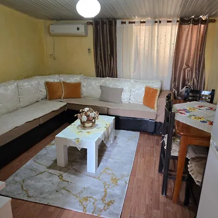 Apartment Garden Tirana